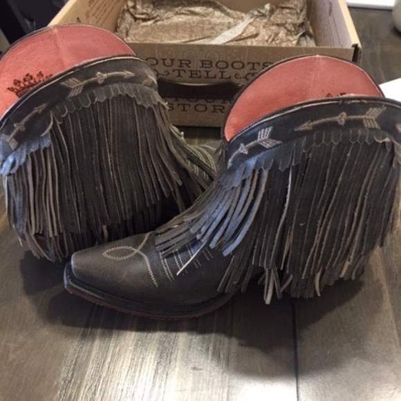 JUNK GYPSY BY LANE SPITFIRE FRINGE BROWN BOOTIE 6 - Picture 1 of 6